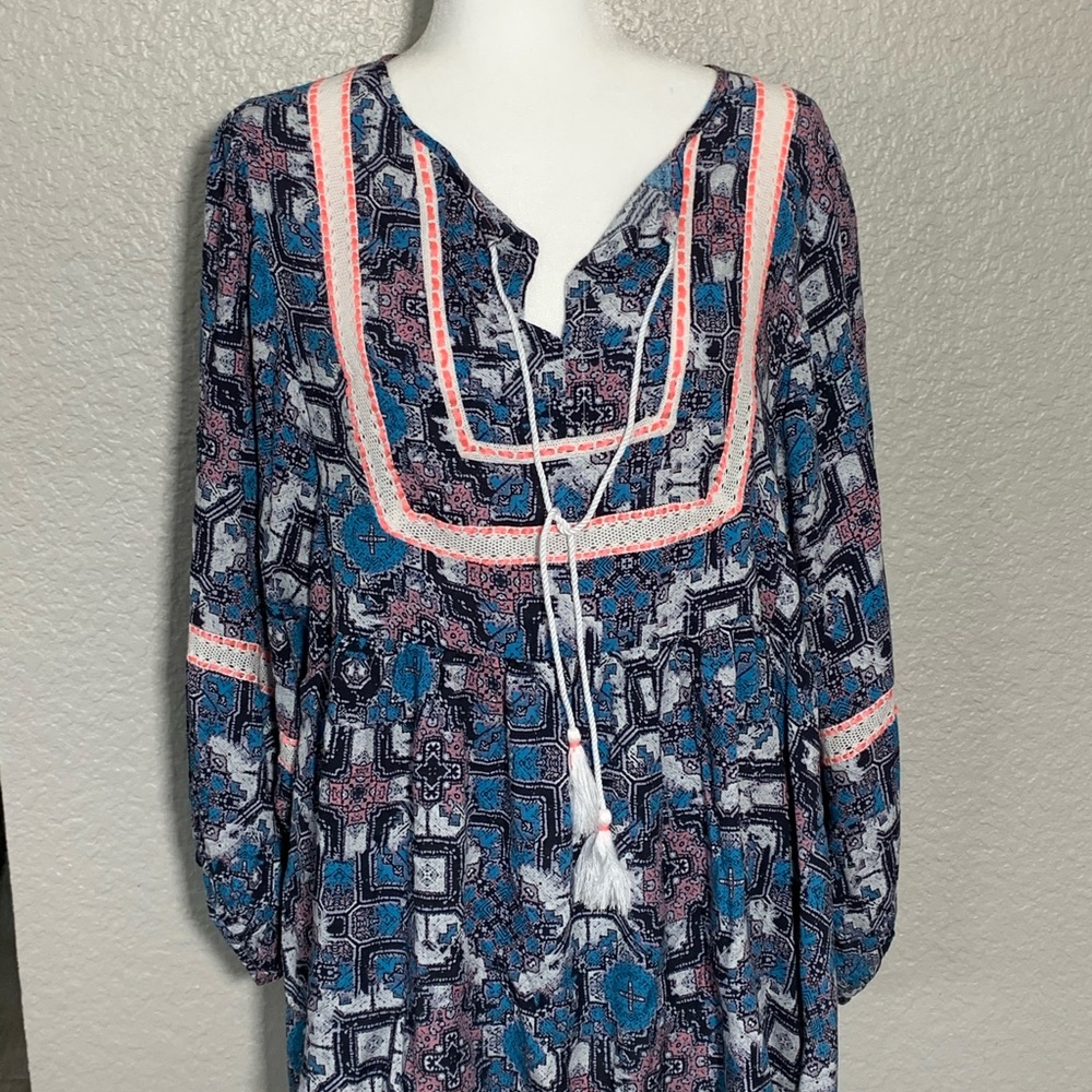 NEW! Women’s shirt by Vintage America